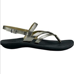 OLUKAI Women's U'i Ko'o Thong Sandal Silver/Black 8